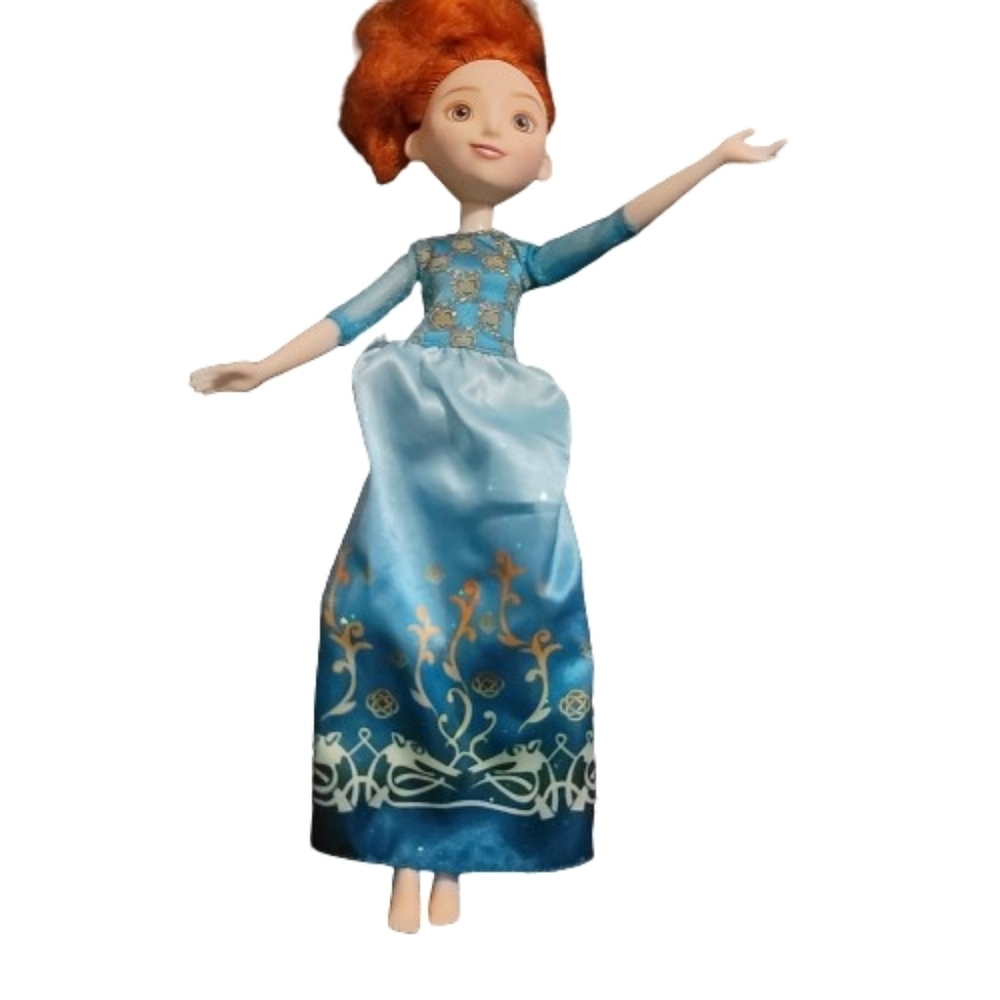 DISNEY BRAVE PRINCESS MERIDA ROYAL SHIMMER DOLL